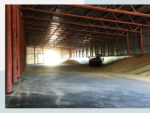 Строительство зернохранилищ в Новотроицке