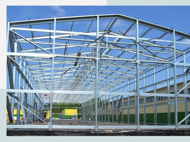 Строительство фабрик в Новотроицке