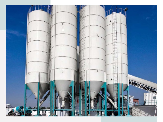 Строительство цементных силосов в Новотроицке